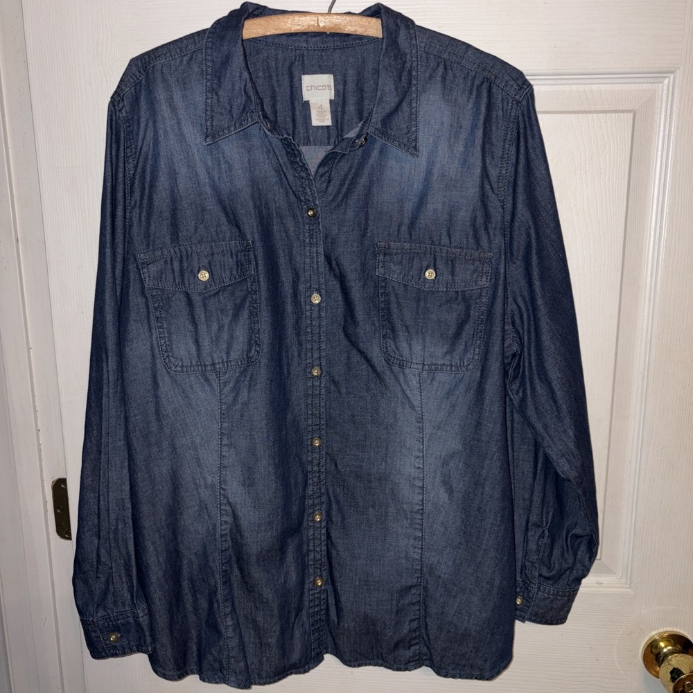 Chico's 4 = XXL / 20 Chambray Denim Shirt Indigo Blue Classic Utility Button Up